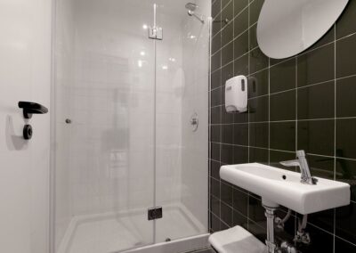 Baño privado del Hostel 2060